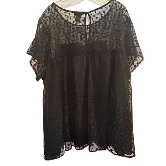 Torrid Plus Size 4 Black Star Mesh Overlay Blouse Short Sleeve Casual - Picture 7 of 12